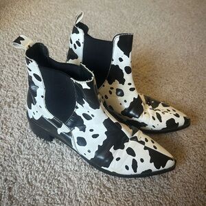 Cow Print Chelsea Ankle Boots - Women's Black & White